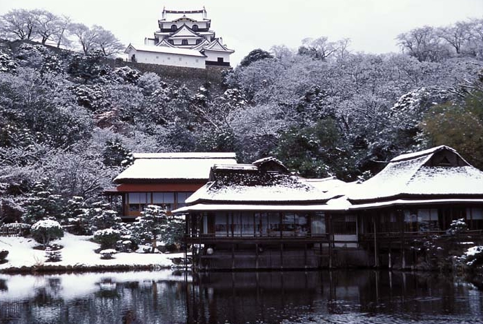 Genkyu-en Hikone Castle